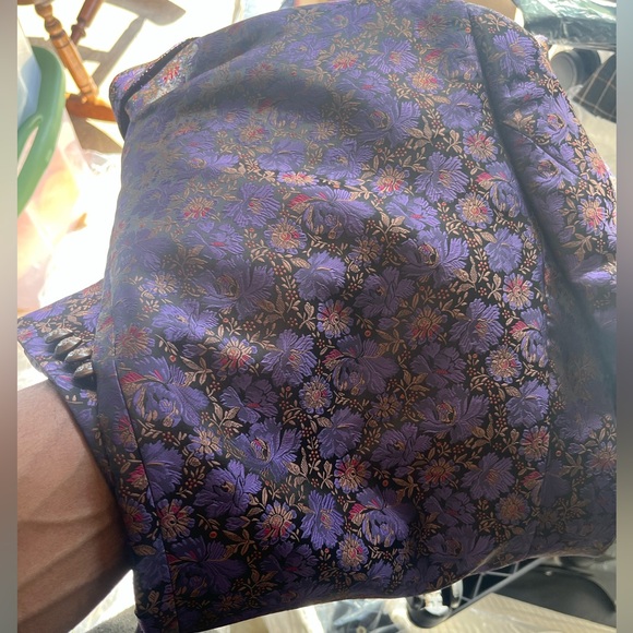 TALLIA Purple and Gold Brocade Tuxedo Blazer - Picture 5 of 11